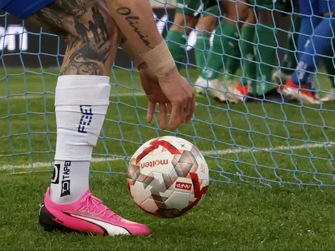 Legendario DT es viral por protagonizar tenso momento en clásico