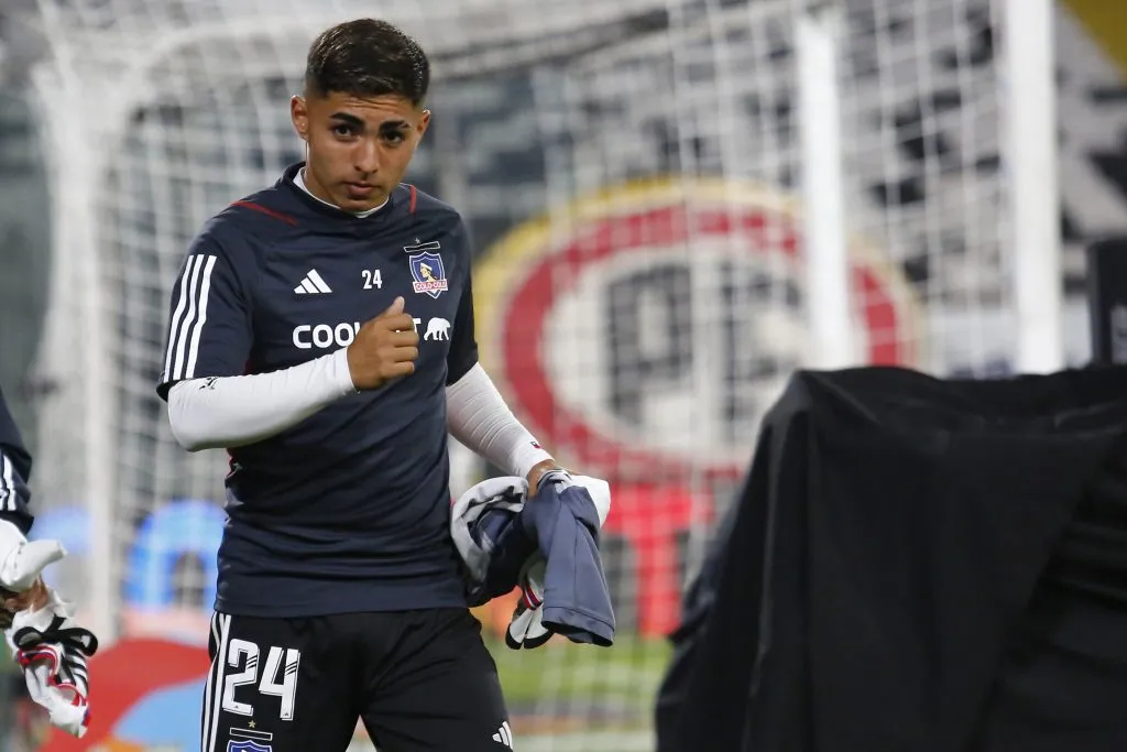 Walter Lemma, ex ayudante técnico en Colo Colo, quiere el regreso de Jordhy Thompson al fútbol chileno | Photosport