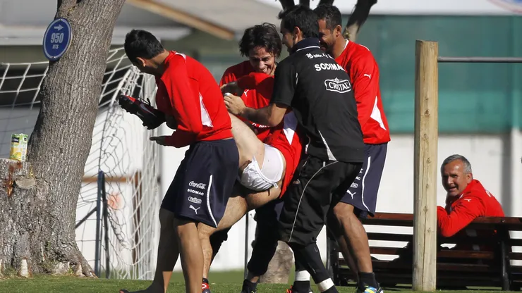 En Juan Pinto Durán había tiempo para entrenar y bromear.