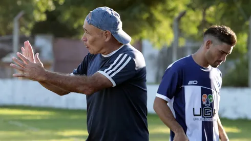 Este entrenador argentino fue un artillero inolvidable para los Cruzados.