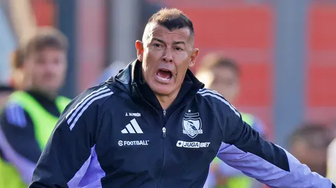 Almirón terminó furioso por el rendimiento de sus dirigidos.