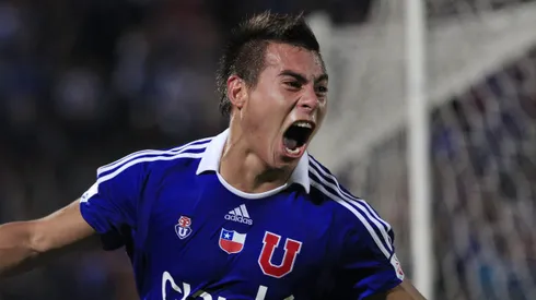 En la U le abren los brazos a Eduardo Vargas y resaltan su importancia para el país.