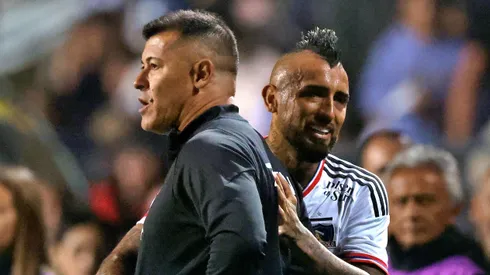 Almirón tuvo una larga charla con Vidal el lunes por la mañana.