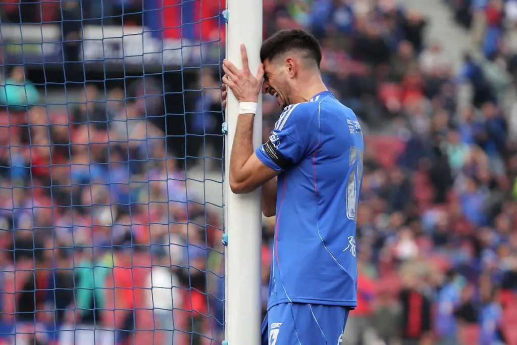 Lucas Di Yorio encabezaría las salidas a final de temporada, una vez que vence su préstamo; el otro será Rodrigo Contreras. Foto: Felipe Zanca/Photosport