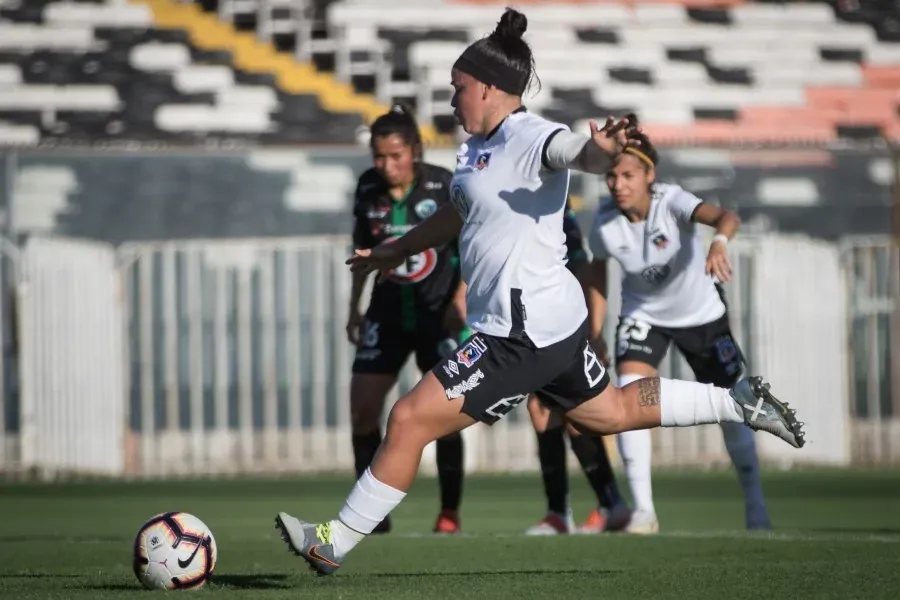 Es la goleadora histórica de Colo Colo y ahora revela un llamado desde Universidad de Chile. Foto: CSD Colo Colo.