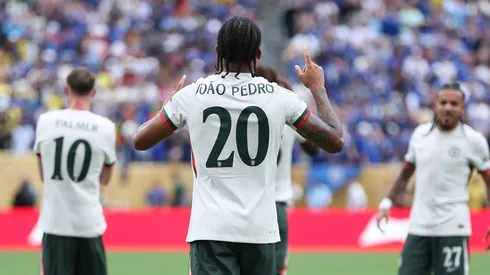 Nadie imaginó que hace ocho días Joao Pedro estaba guatita al sol en la playa.