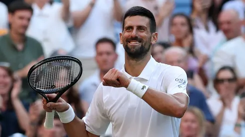 Novak Djokovic celebra su triunfo en Wimbledon