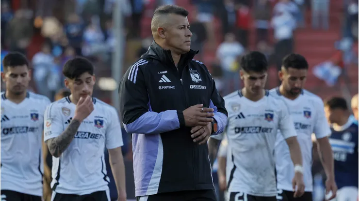 Jorge Almirón se complica aún más en Colo Colo.