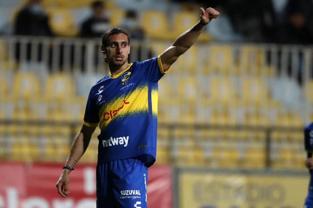 Sebastián Sosa Sánchez regresa a Everton para ayudarlo a salvarse del descenso. Foto: Photosport.