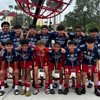 Le dicen Condorito, jugó en 15 equipos y vive hace 20 años en Estados Unidos: ＂Tengo un club de fútbol＂