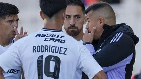 Jorge Almirón no ha parado una formación en Colo Colo a dos días del Superclásico.