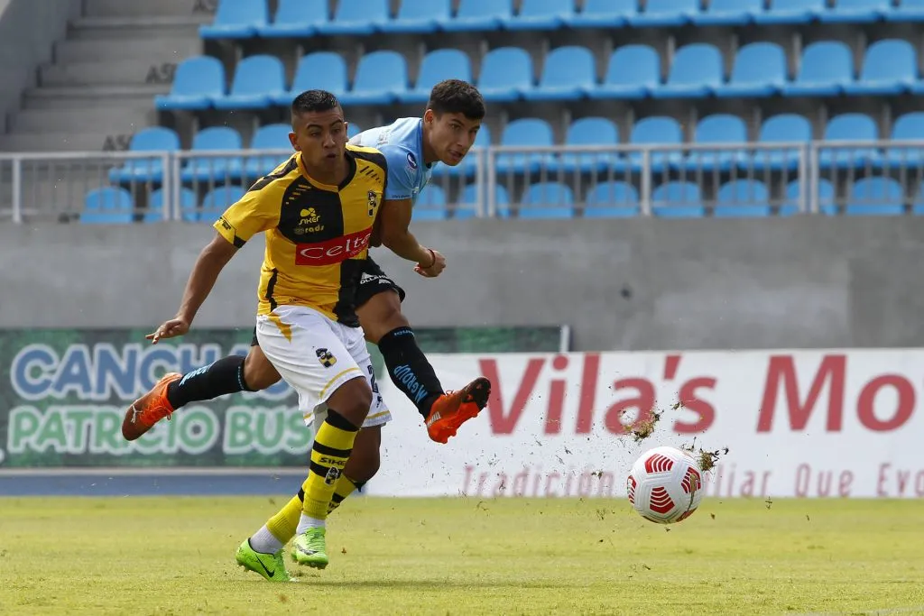 Alexander Oroz es pretendido por Deportes Iquique donde jugó la temporada 2021. (Foto: Alex Diaz/Photosport)