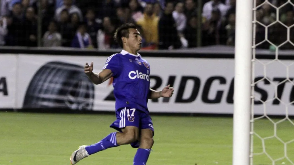 Avisan que U de Chile espera este viernes para anunciar a Edu Vargas como refuerzo.