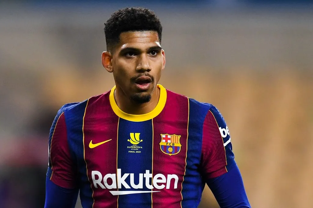 Ronald Araujo desde el 2021 que está en el primer equipo del Barcelona.  (David Ramos/Getty Images)