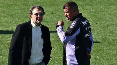 Almirón tuvo una larga charla con Mosa en el entrenamiento de hoy.