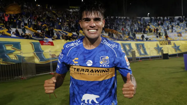 Este charrúa de 27 años genera interés en un grande del fútbol chileno.