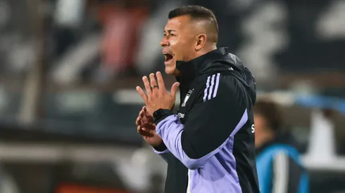 El entrenador de los albos se refirió a la crisis del equipo.