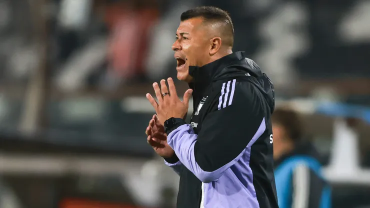 El entrenador de los albos se refirió a la crisis del equipo.