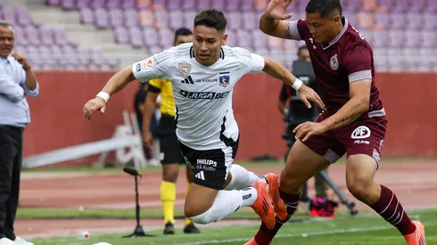 Óscar Opazo se suma a las bajas de Colo Colo para el Superclásico.