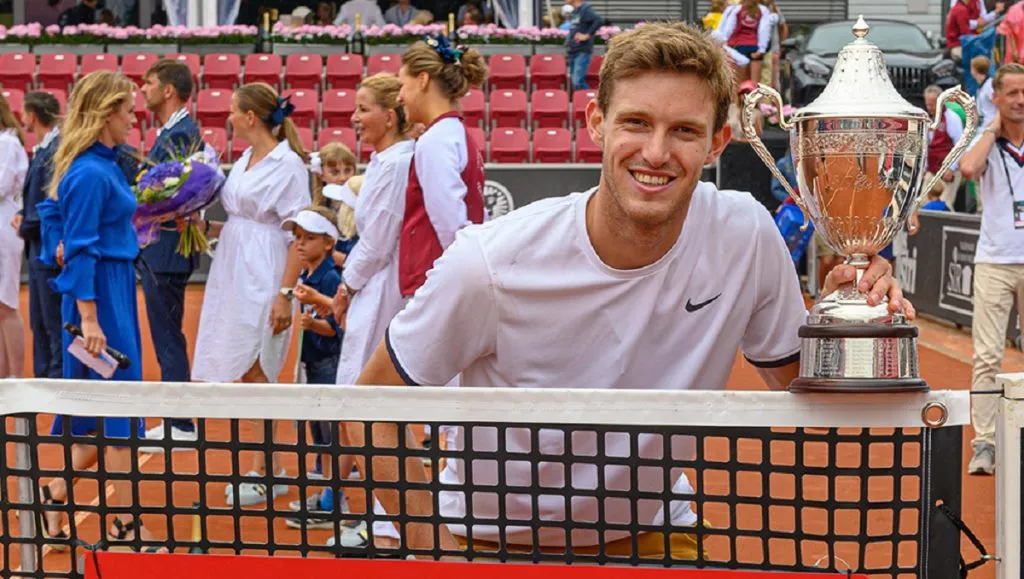 Nicolás Jarry tras coronarse en el Nordea Open 2019 (Foto: Nordea Open).