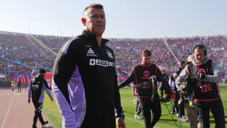 Jorge Almirón vivió un tenso momento ante la U.