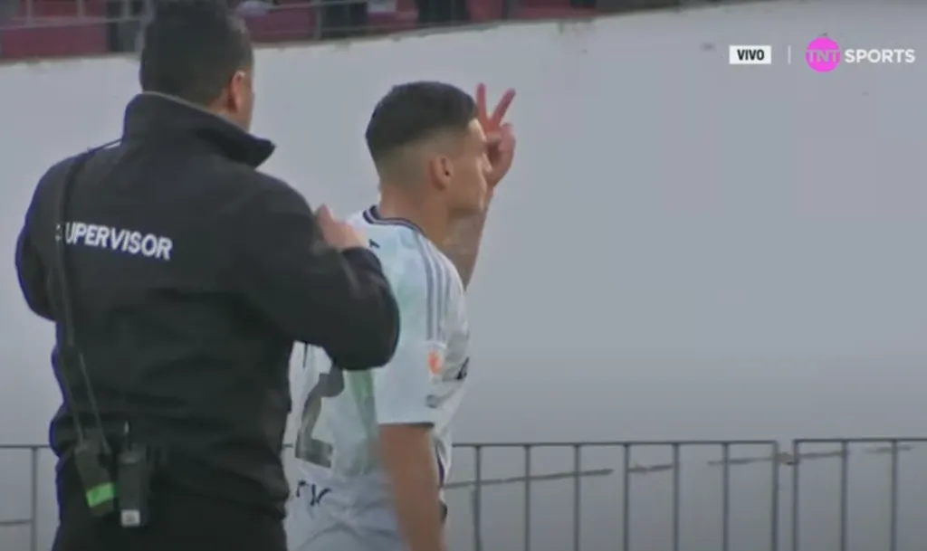 El primer gesto de Cepeda. Captura: TNT Sports