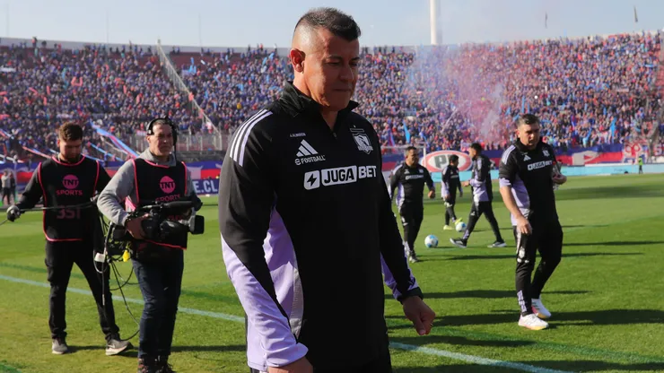 Jorge Almirón vivió una nueva derrota en Colo Colo ante la U.
