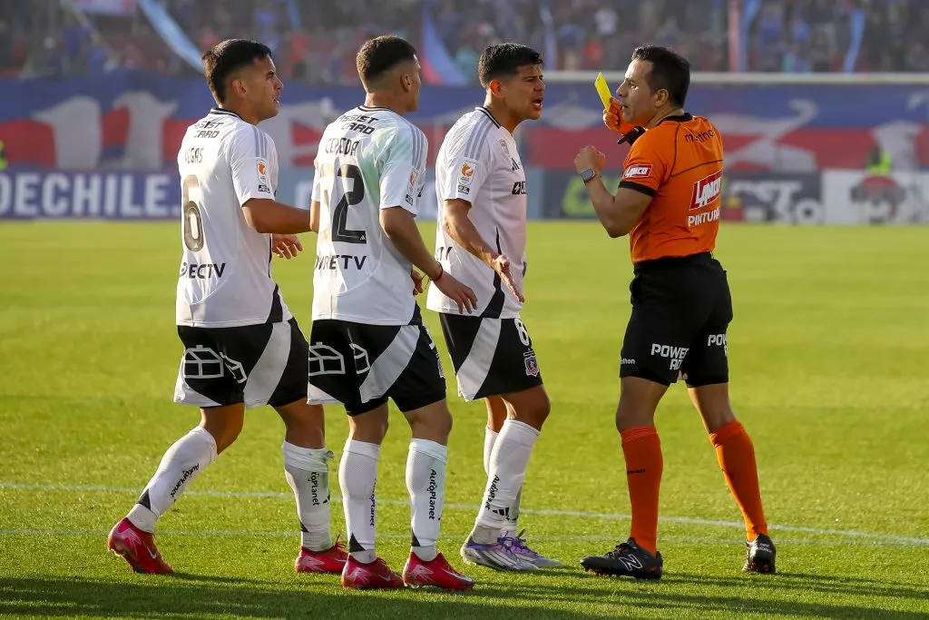 Colo Colo volvió a perder con la U. Foto: Pepe Alvujar/Photosport
