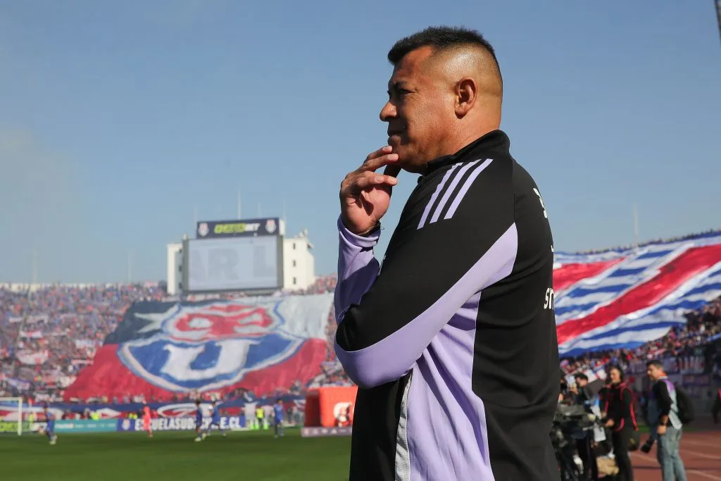 Jorge Almirón en el Superclásico. Foto: Felipe Zanca/Photosport