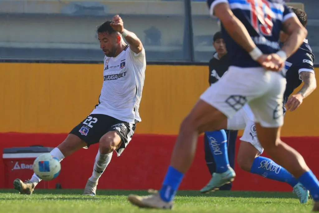Mauricio Isla no jugó ante la U. Foto: Dragomir Yankovic/Photosport