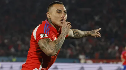 Eduardo Vargas se alejó de la U... por ahora.