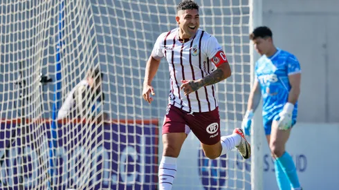 Deportes La Serena aplasta a Wanderers y pasa a semifinal de Copa Chile.