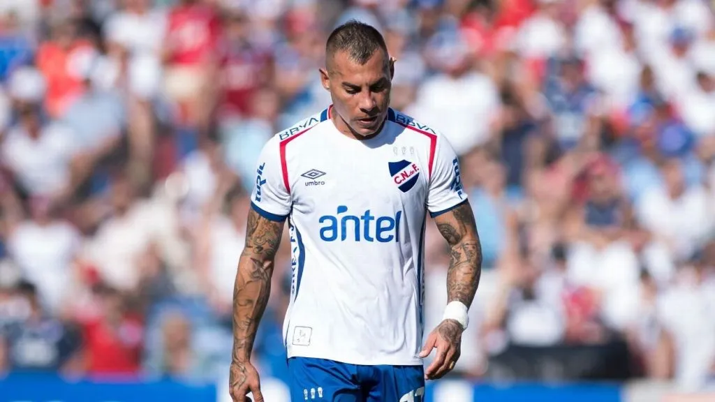 Eduardo Vargas se quedó en Nacional este lunes cuando todos los esperaban en la U. Foto: Nacional.