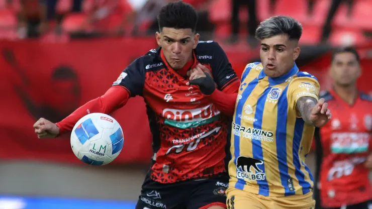 Deportes Limache y Everton empataron 1-1 en la primera fecha del Campeonato Nacional.