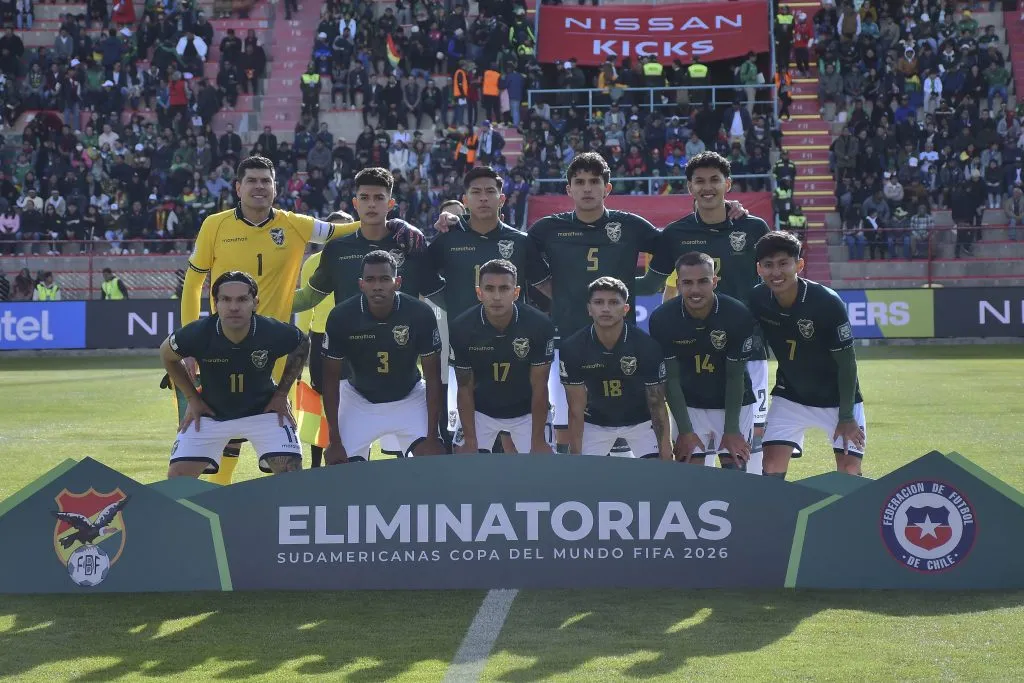 Vaca, al lado de Lampe, fue titular contra Chile en el duelo en el Alto