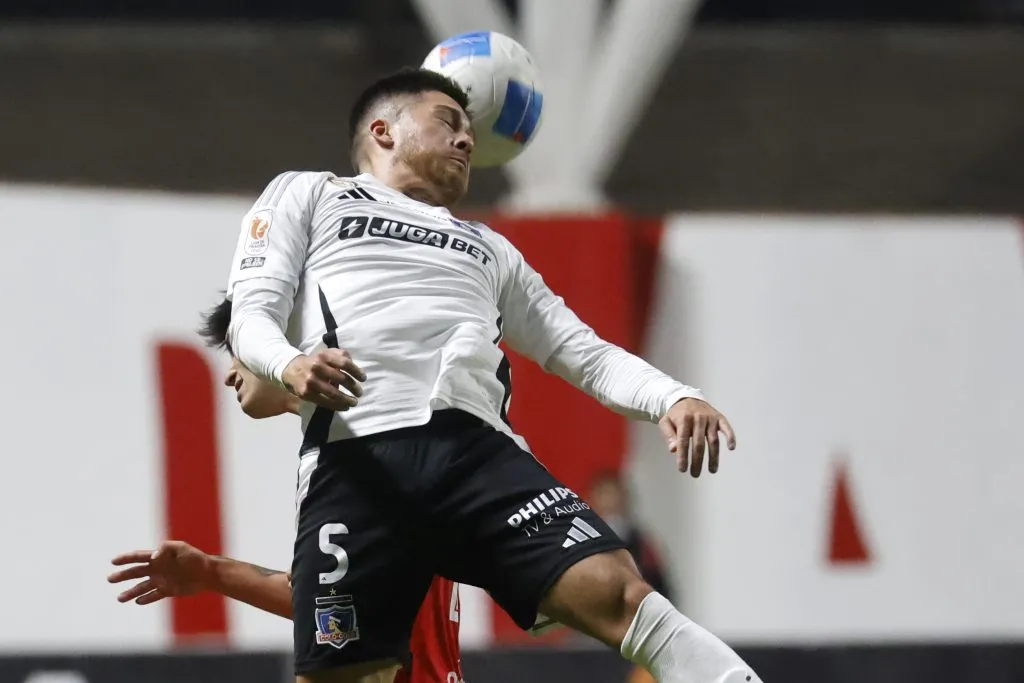 Víctor Felipe Méndes le baja la caña a las bajas en Colo Colo ante La Serena. Foto: Sebastian Cisternas/Photosport