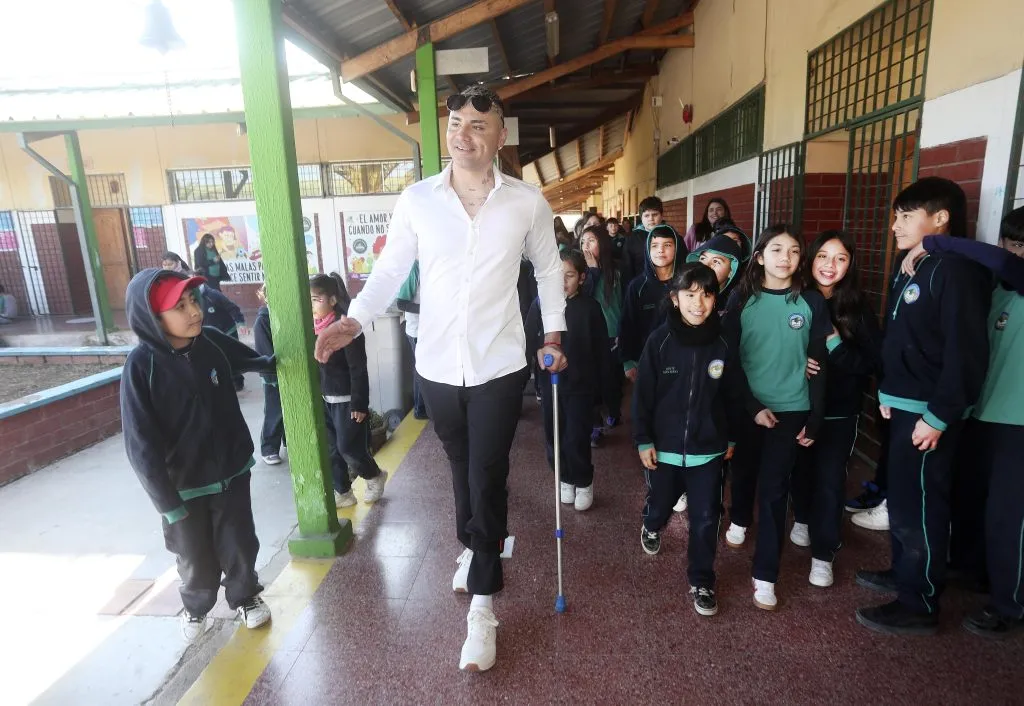 Campitos volvió a su colegio en una emotiva jornada.