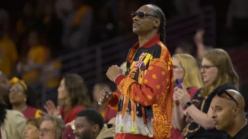 Snoop Dogg arriba al fútbol de Inglaterra.