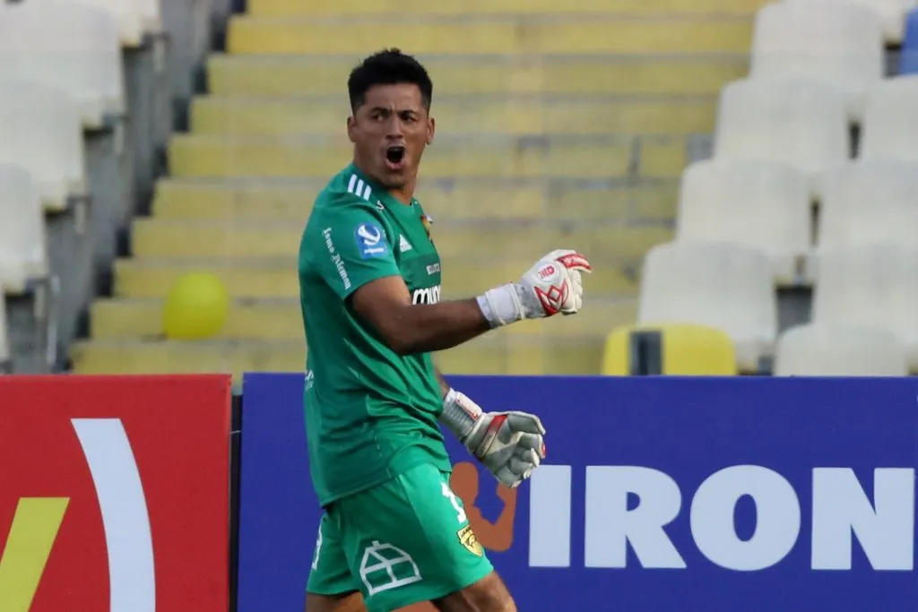 Nery Veloso se niega al retiro y busca nuevos horizontes