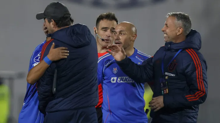 Marcelo Díaz fue parte de la celebración con el grupo argentino.