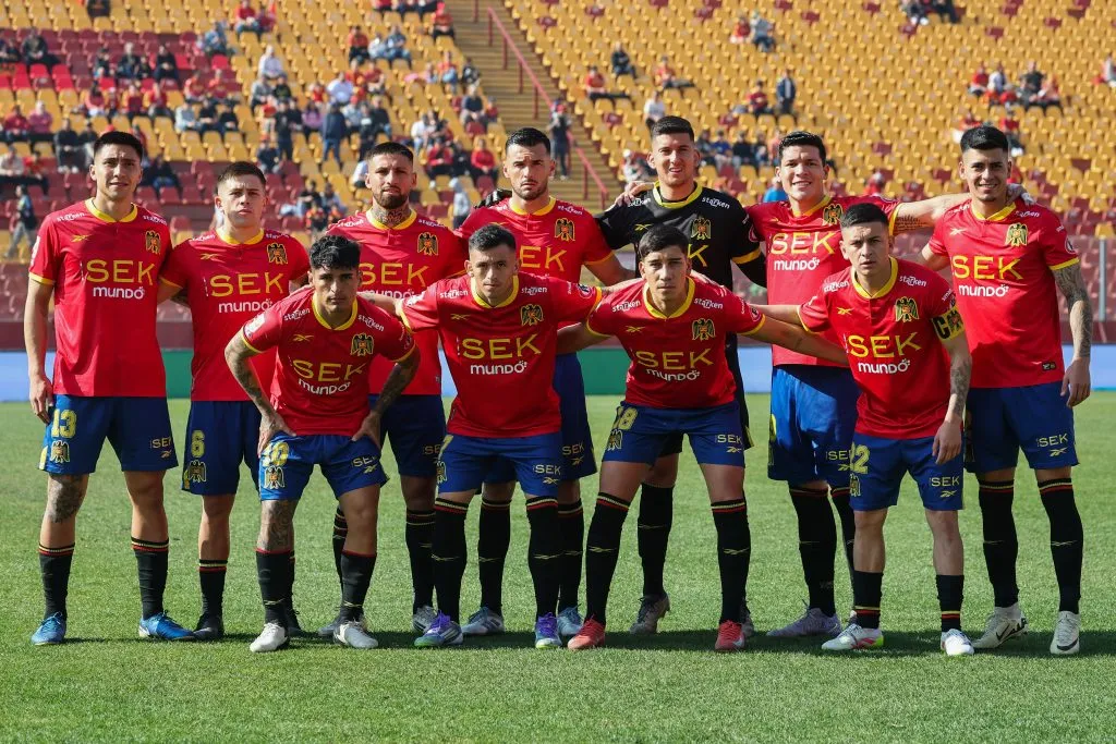 Bianneider Tamayo junto a Fabricio Formiliano está debutando en la defensa de Unión Española. | Foto: Photosport.