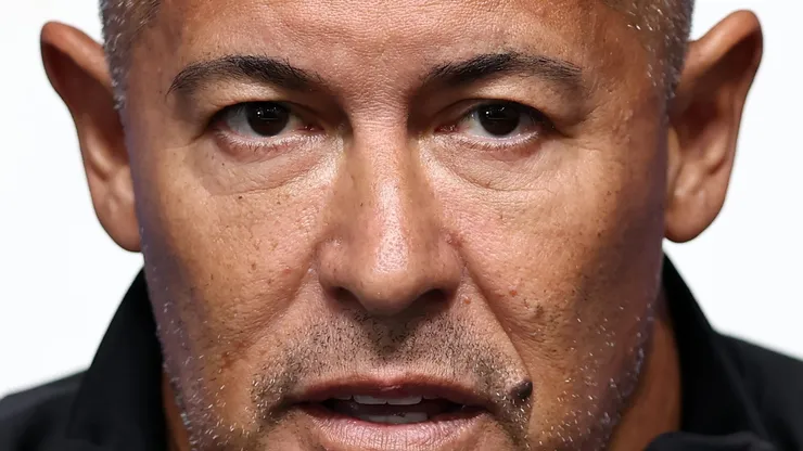 Primer plano para el que más ha generado polémica estos últimos días en Colo Colo: Jorge Almirón.