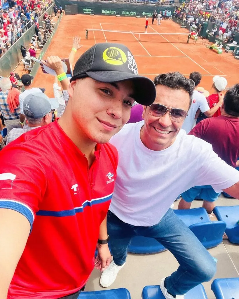 Claudio Palma junto a su hijo Felipe en una Copa Davis