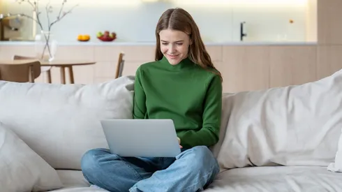 Estudiar una carrera online se ha convertido en una alternativa valorada en Chile.