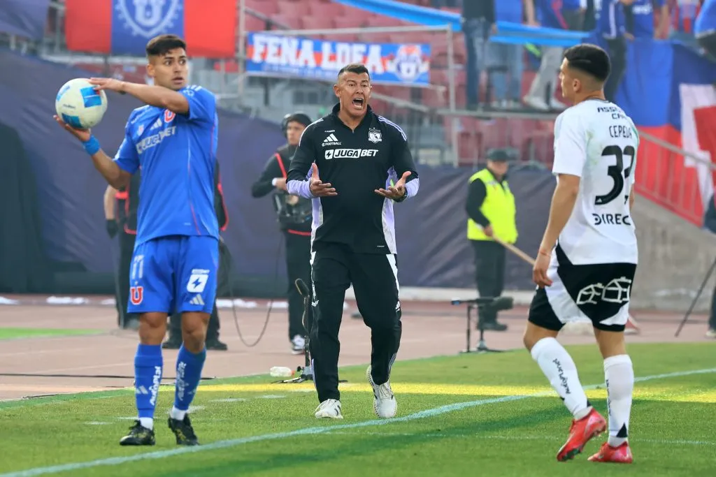 Jorge Almirón se ahorró un castigo mayor en Colo Colo tras sus dichos posterior al Superclásico. | Foto: Photosport.