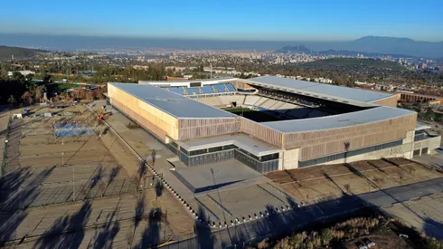 Claro Arena se ilumina de cara a su estreno oficial.