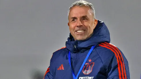 Gustavo Álvarez sonríe con los primeros minutos de su nuevo refuerzo en la U.