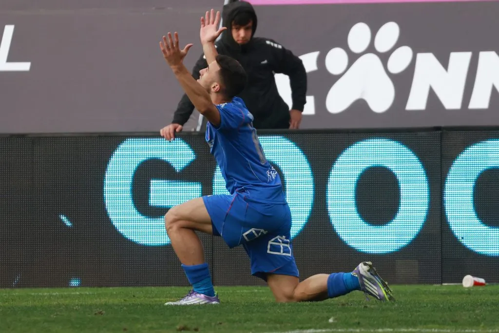 Felipe Salomoni no lleva ni cinco partidos y ya es titular en la U | Photosport