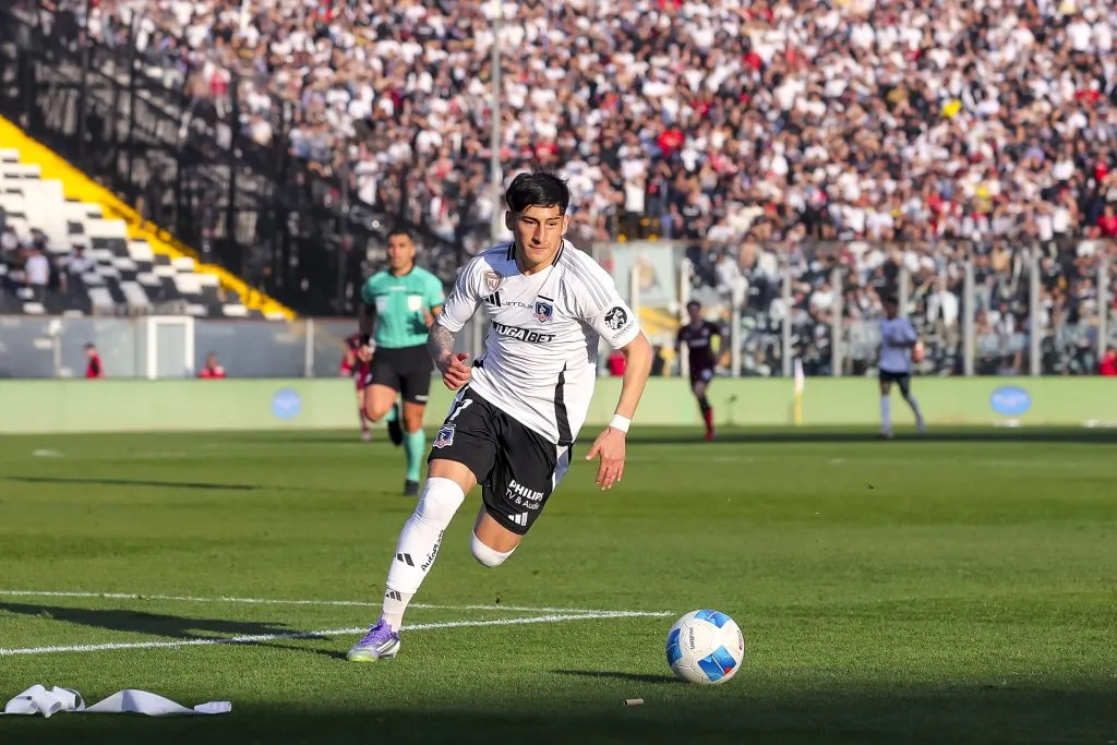 Francisco Marchant en acción ante Deportes La Serena. (Pepe Alvujar/Photosport).
