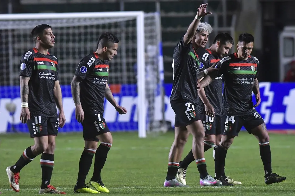 Bolivar goleó por 3-0 a Palestino en los Playoff de Copa Sudamericana 2025 – Photosport